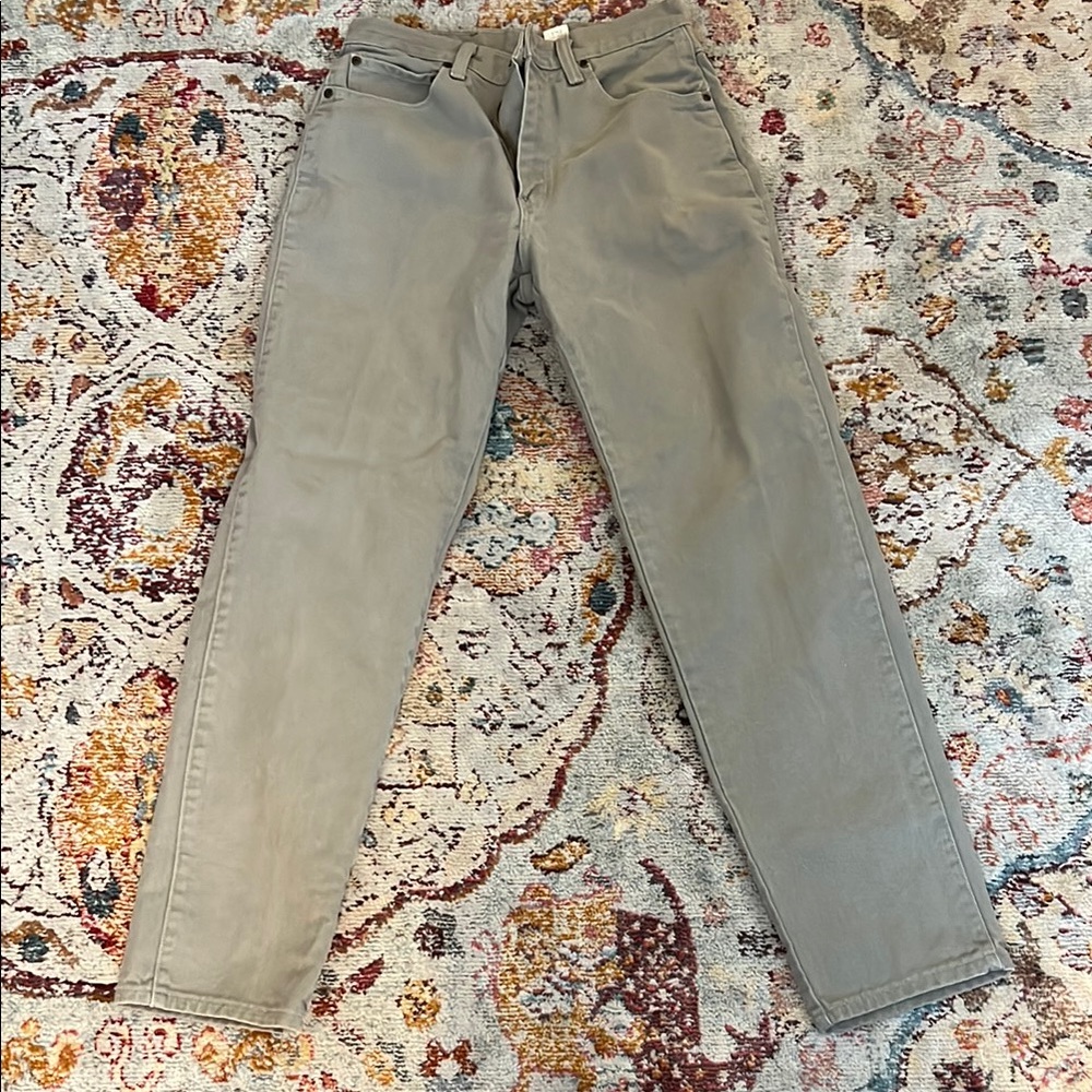 Vintage (80’s/90’s) 100% cotton sage denim jeans.